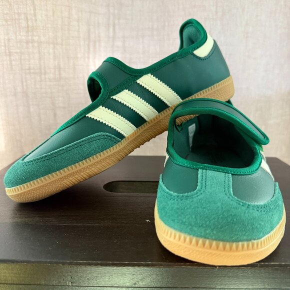 NWT Adidas Samba Janes - RARE green color! - Picture 1 of 8